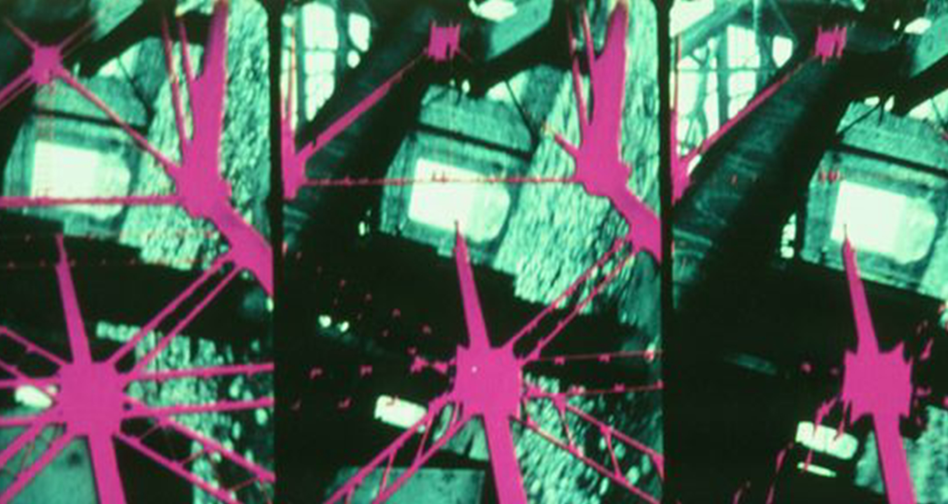 François Miron, What Ignites Me, 1990 Image couleur abstraite. 4 colonnes en vert et rose.